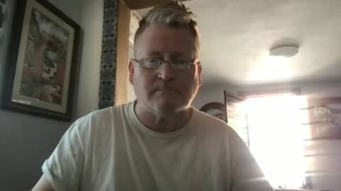 Snapshot of tomascausa chatting on 02/06/25, 05:30 Hola online show from 02/06/25, 05:30