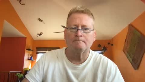 Snapshot of tomascausa chatting on 03/12/25, 04:13 Hola online show from 03/12/25, 04:13