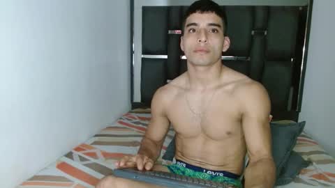 tomaz_18 online show from 03/26/26, 12:28