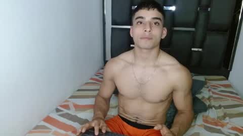tomaz_18 online show from 03/31/26, 01:29
