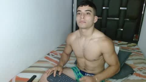 tomaz_18 online show from 04/19/26, 09:52