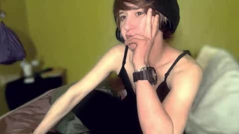 Snapshot of tomboy_titties chatting on 02/11/25, 04:44 tomboy_titties online show from 02/11/25, 04:44