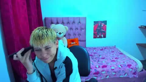 tomboygirl69 online show from 01/04/25, 05:47