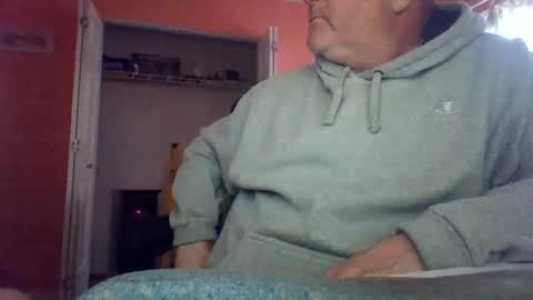 tomcat4848 online show from 10/31/25, 04:19