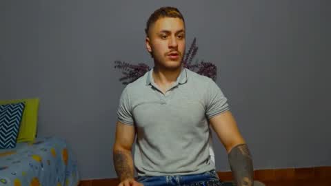 Snapshot of tomdavisxl chatting on 10/13/25, 09:59 tomDavisXl online show from 10/13/25, 09:59