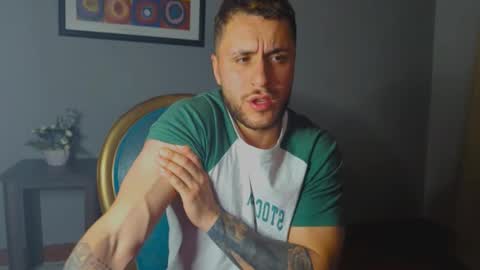 Snapshot of tomdavisxl chatting on 11/06/25, 11:37 tomDavisXl online show from 11/06/25, 11:37