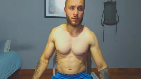 Snapshot of tomdavisxl chatting on 01/17/26, 03:11 tomDavisXl online show from 01/17/26, 03:11