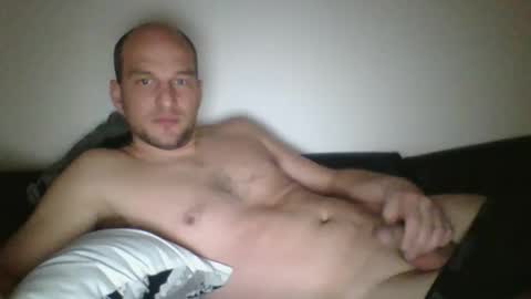 Snapshot of tome55555 chatting on 01/14/26, 10:25 tome55555 online show from 01/14/26, 10:25