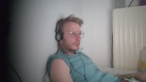 tomekwrona23 online show from 05/02/26, 04:56