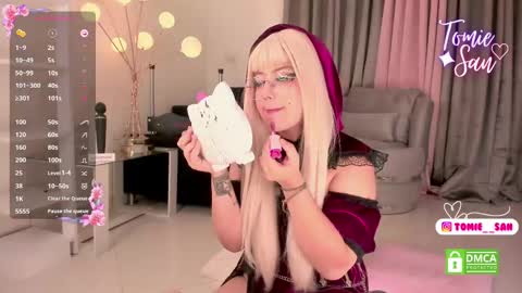  Tomie  online show from 02/10/25, 06:09