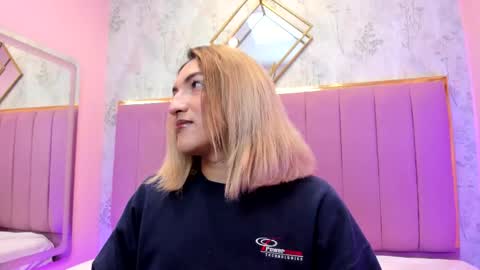   online show from 11/30/25, 11:47