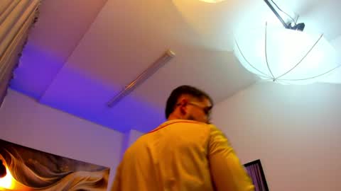 Tomas online show from 06/13/26, 12:03
