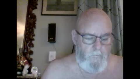 Snapshot of tommierose chatting on 01/10/25, 11:11 Tommie online show from 01/10/25, 11:11