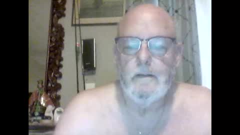 Snapshot of tommierose chatting on 10/21/25, 11:44 Tommie online show from 10/21/25, 11:44