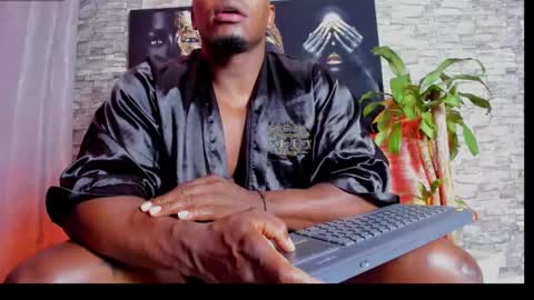 Snapshot of tommike388 chatting on 01/20/25, 12:39 Tom Mike online show from 01/20/25, 12:39