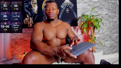 Snapshot of tommike388 chatting on 01/24/25, 02:39 Tom Mike online show from 01/24/25, 02:39