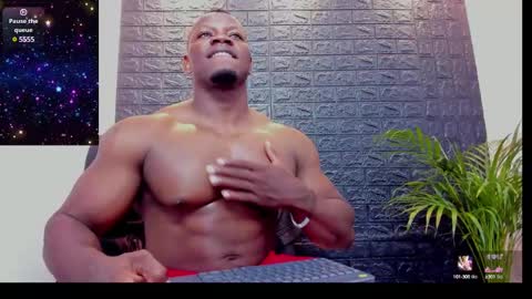 Snapshot of tommike388 chatting on 02/12/25, 01:52 Tom Mike online show from 02/12/25, 01:52