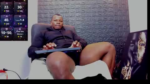 Snapshot of tommike388 chatting on 02/20/25, 02:51 Tom Mike online show from 02/20/25, 02:51