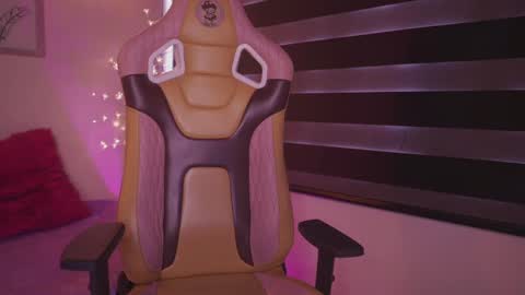 Blue  online show from 03/01/25, 07:48