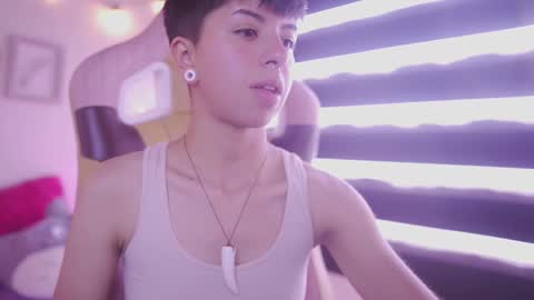 Blue  online show from 03/05/25, 04:02