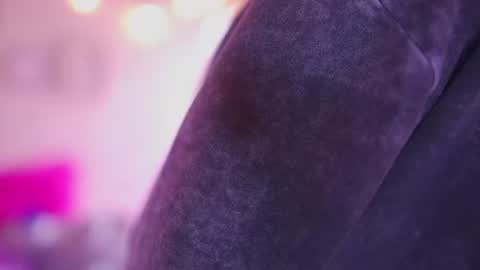 Blue  online show from 06/12/26, 01:10
