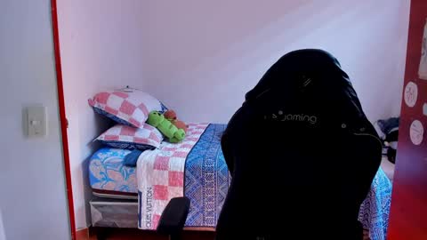 Snapshot of tommy_bred chatting on 01/11/25, 07:05 Twitter BreddTommy IG tommy bredd online show from 01/11/25, 07:05