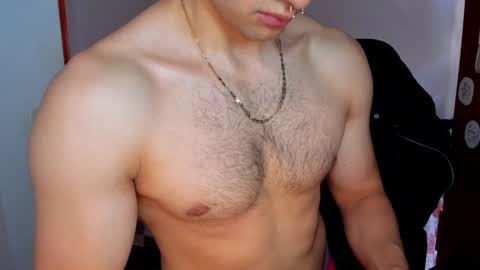 Snapshot of tommy_bred chatting on 01/14/25, 06:28 Twitter BreddTommy IG tommy bredd online show from 01/14/25, 06:28