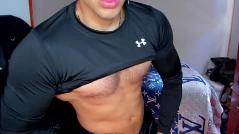 Snapshot of tommy_bred chatting on 01/20/25, 07:04 Twitter BreddTommy IG tommy bredd online show from 01/20/25, 07:04