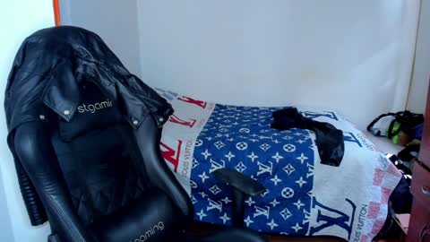 Snapshot of tommy_bred chatting on 02/03/25, 09:50 Twitter BreddTommy IG tommy bredd online show from 02/03/25, 09:50