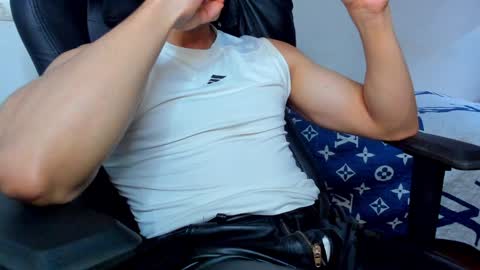 Snapshot of tommy_bred chatting on 02/07/25, 09:26 Twitter BreddTommy IG tommy bredd online show from 02/07/25, 09:26