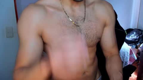 Snapshot of tommy_bred chatting on 09/15/25, 06:19 Twitter BreddTommy IG tommy bredd online show from 09/15/25, 06:19