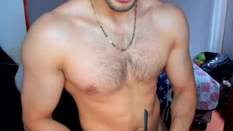 Snapshot of tommy_bred chatting on 09/22/25, 06:10 Twitter BreddTommy IG tommy bredd online show from 09/22/25, 06:10