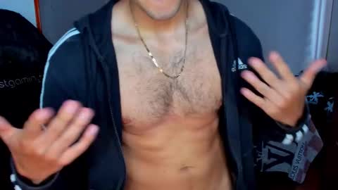 Snapshot of tommy_bred chatting on 10/06/25, 05:21 Twitter BreddTommy IG tommy bredd online show from 10/06/25, 05:21