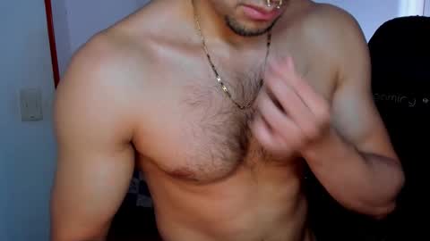 Snapshot of tommy_bred chatting on 10/15/25, 06:41 Twitter BreddTommy IG tommy bredd online show from 10/15/25, 06:41