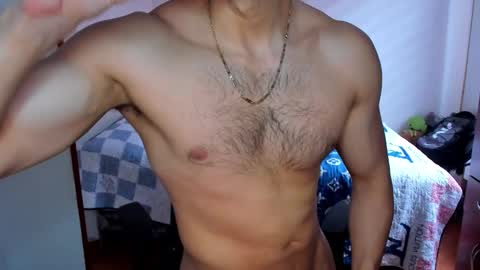 Snapshot of tommy_bred chatting on 10/23/25, 05:12 Twitter BreddTommy IG tommy bredd online show from 10/23/25, 05:12