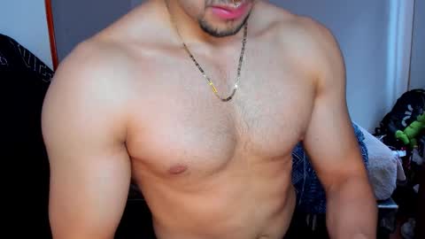 Snapshot of tommy_bred chatting on 11/09/25, 03:10 Twitter BreddTommy IG tommy bredd online show from 11/09/25, 03:10