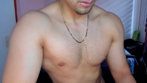 Snapshot of tommy_bred chatting on 11/16/25, 05:40 Twitter BreddTommy IG tommy bredd online show from 11/16/25, 05:40