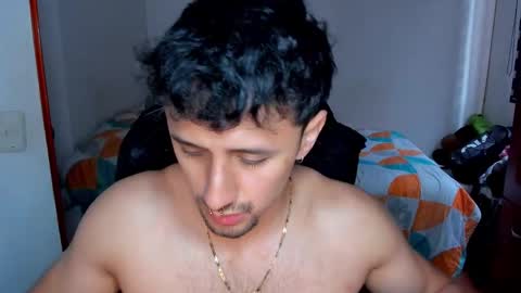 Snapshot of tommy_bred chatting on 12/13/25, 07:53 Twitter BreddTommy IG tommy bredd online show from 12/13/25, 07:53