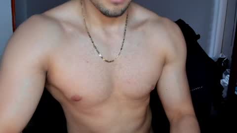 Snapshot of tommy_bred chatting on 07/22/26, 08:00 Twitter BreddTommy IG tommy bredd online show from 07/22/26, 08:00