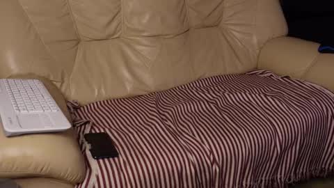  tommy burnzzz  online show from 12/25/24, 04:22