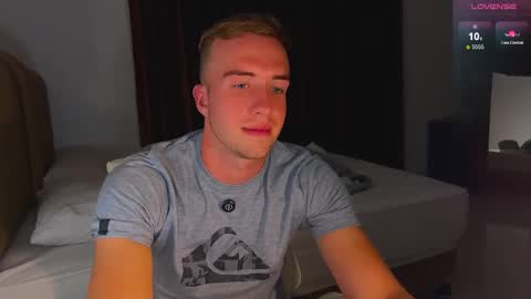 Snapshot of tommy_cumfinger chatting on 03/11/25, 10:29 Tommy online show from 03/11/25, 10:29