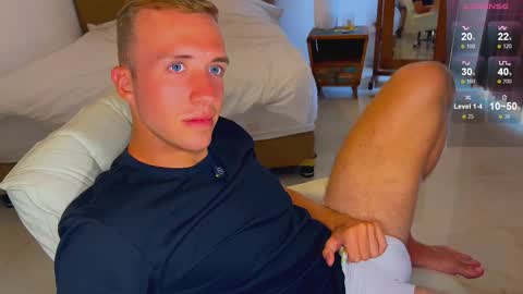 Snapshot of tommy_cumfinger chatting on 09/30/25, 04:06 Tommy online show from 09/30/25, 04:06