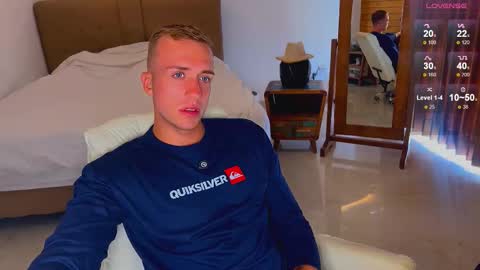 Snapshot of tommy_cumfinger chatting on 11/01/25, 12:45 Tommy online show from 11/01/25, 12:45