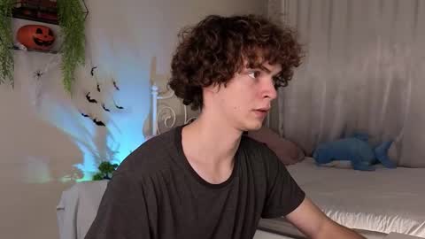 Tommy online show from 10/31/25, 02:29