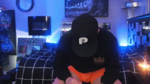 Snapshot of tommy_knuckles chatting on 01/03/25, 05:28 Tommy online show from 01/03/25, 05:28