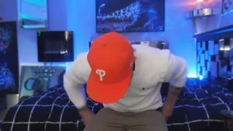 Snapshot of tommy_knuckles chatting on 01/08/25, 05:27 Tommy online show from 01/08/25, 05:27