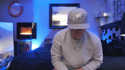 Snapshot of tommy_knuckles chatting on 02/23/25, 12:27 Tommy online show from 02/23/25, 12:27