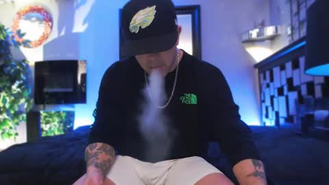 Snapshot of tommy_knuckles chatting on 02/28/25, 08:31 Tommy online show from 02/28/25, 08:31