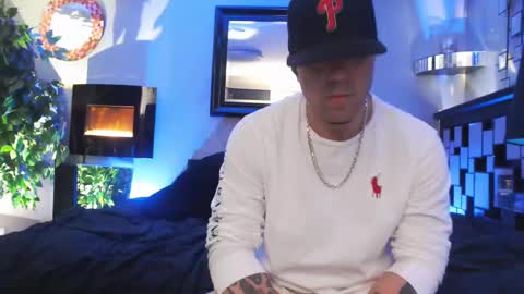 Snapshot of tommy_knuckles chatting on 03/04/25, 07:19 Tommy online show from 03/04/25, 07:19