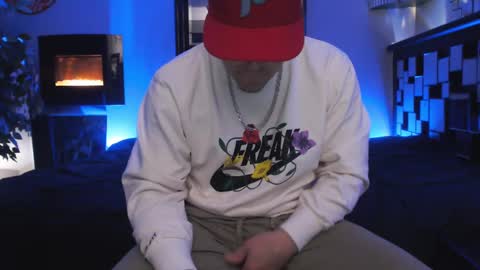 Snapshot of tommy_knuckles chatting on 03/08/25, 10:56 Tommy online show from 03/08/25, 10:56